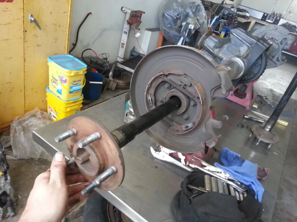 How To Narrow a Ford Explorer 8.8 Rear Axle: Part 2 - Strip Down — The ...