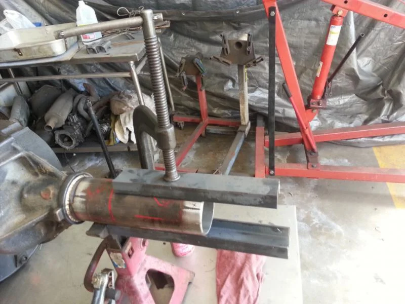 How To Narrow a Ford Explorer 8.8 Rear Axle: Part 3 - Cut & Weld — The ...