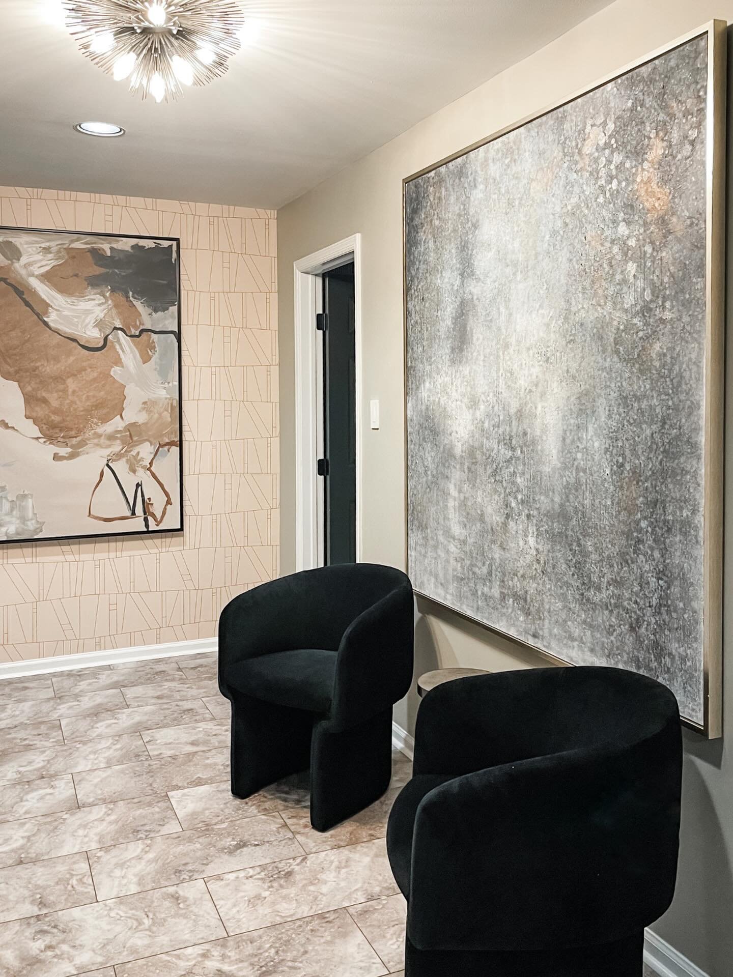 Throwback Thursday, Story Time: Love the clients &hellip;the floors? &hellip;not so much. 

The floors in this space were selected without us. Installed without us. And while they weren&rsquo;t where we would have started, here&rsquo;s the thing, 
gr