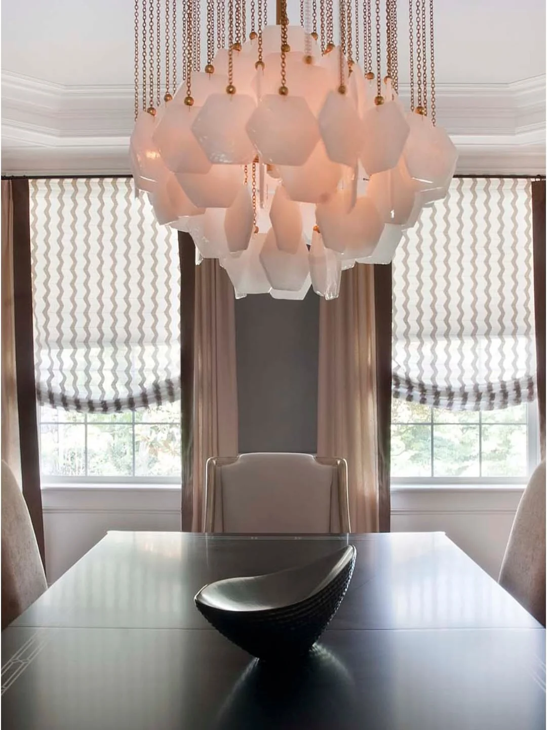 How do you actually use this space?
How do you want to entertain?
What would make this feel effortless instead of forced?

We asked all of these questions, and more, when designing this space, because the goal was never only to make it look beautiful