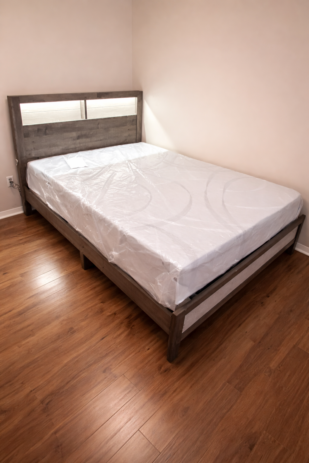 queeb bookcase headboard.png