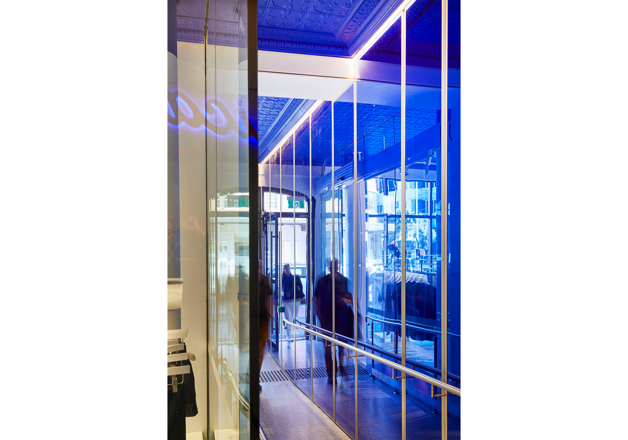 25hrs R Carousel006.png