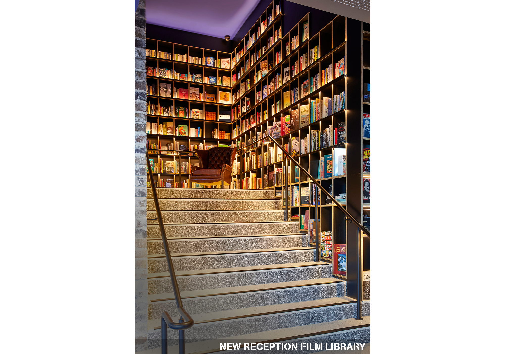 25hrs P Carousel014.png