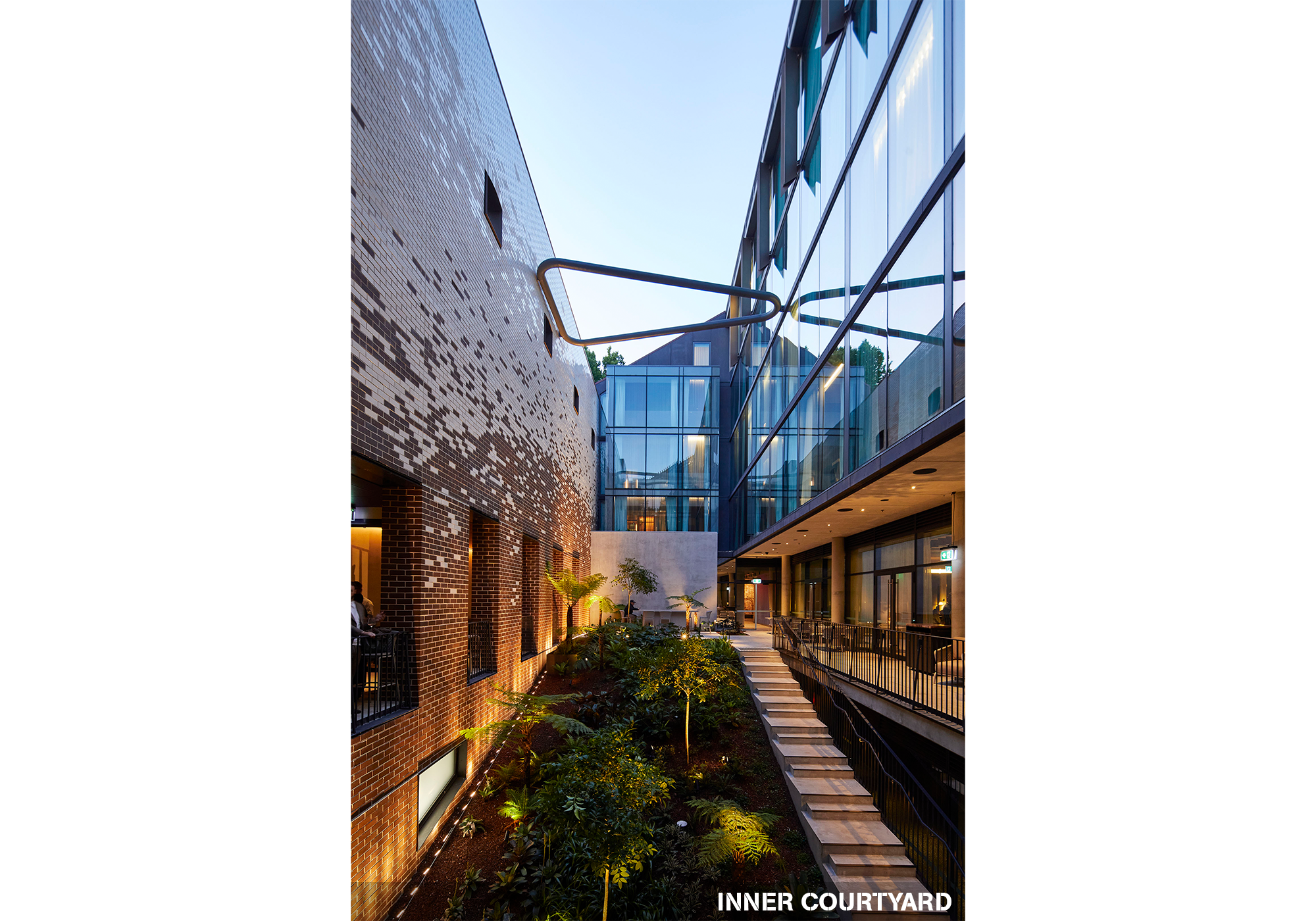 25hrs P Carousel015.png