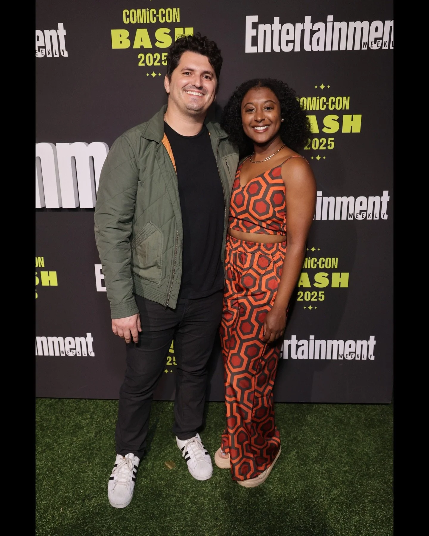 had an absolute blast last week at our first @comic_con 💥🌴 thank you @impact24 for assembling a fantastic group of badass artists for the 2nd Annual Fan Favorites Panel 🦸🏻&zwj;♂️🎙️ so much fun meeting fellow nerds 🤓 celebrating the magic of #ag