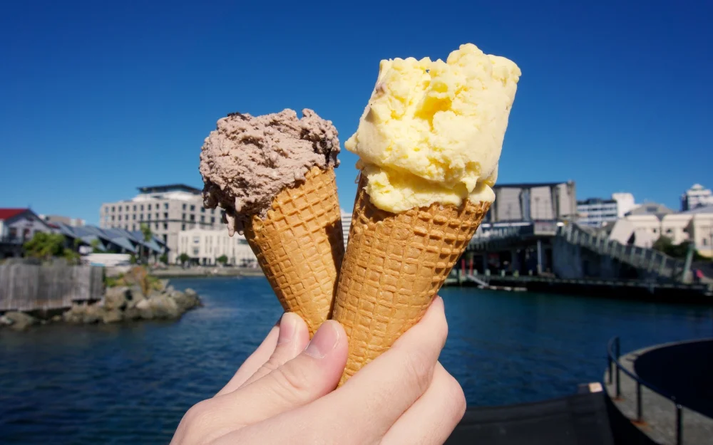 First day of Spring - biscotti and a mango gelato from Kafee Eis on the waterfront. They have four shops in the city.