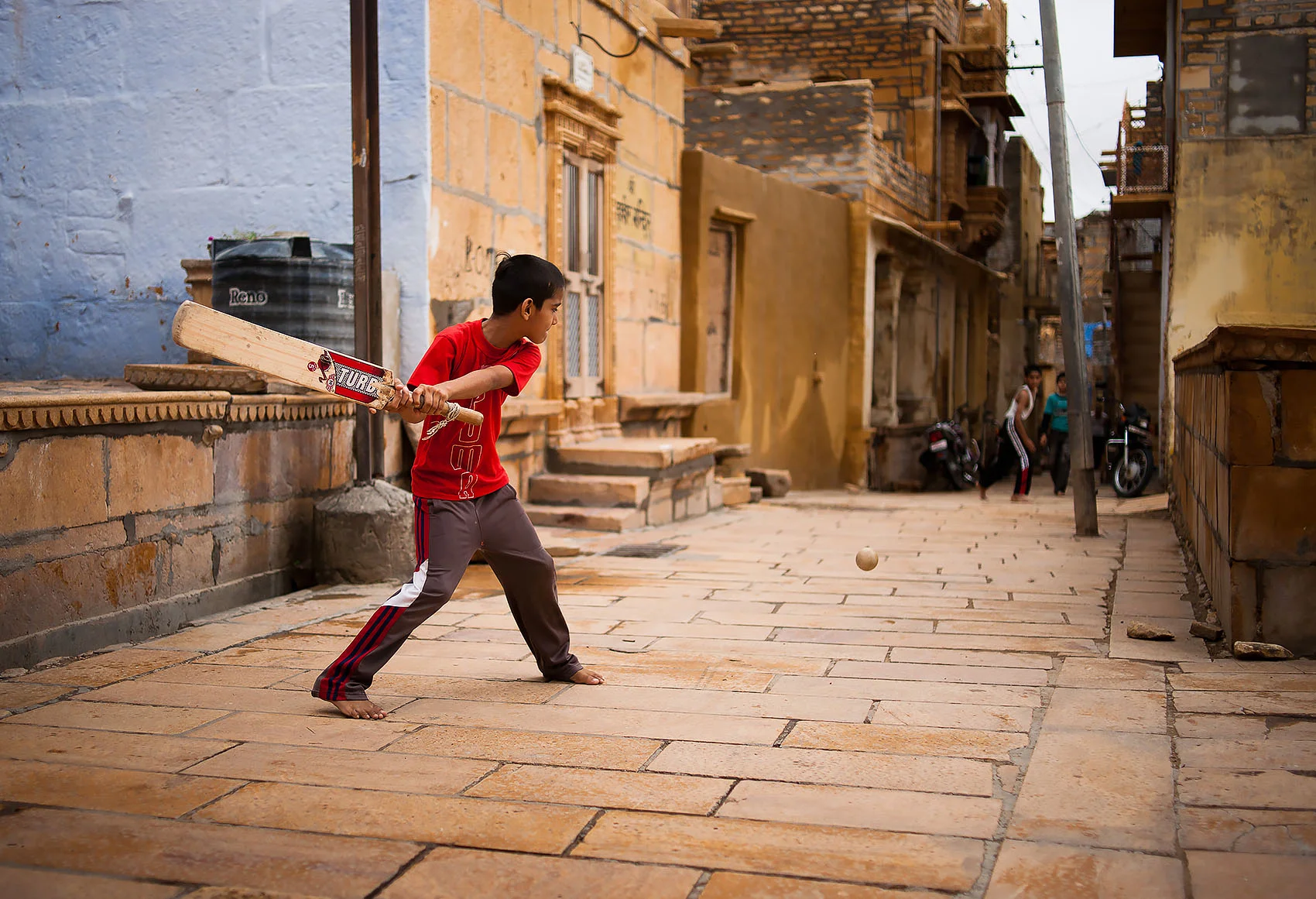 india005.jpg