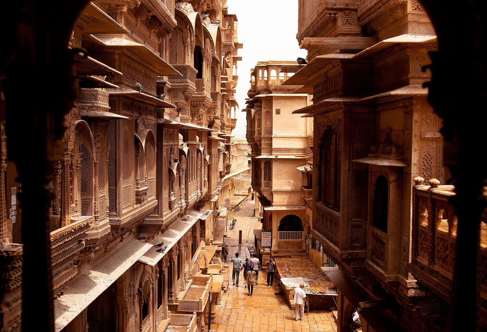 india012.jpg