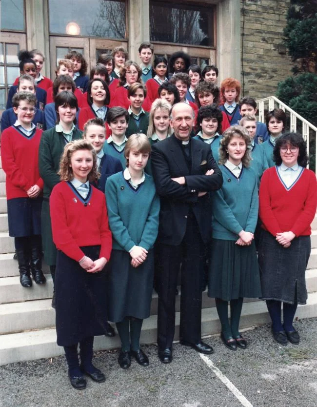 St Josephs College pupils with Rt Rev David Konstant 1988_JPG_gallery.jpg