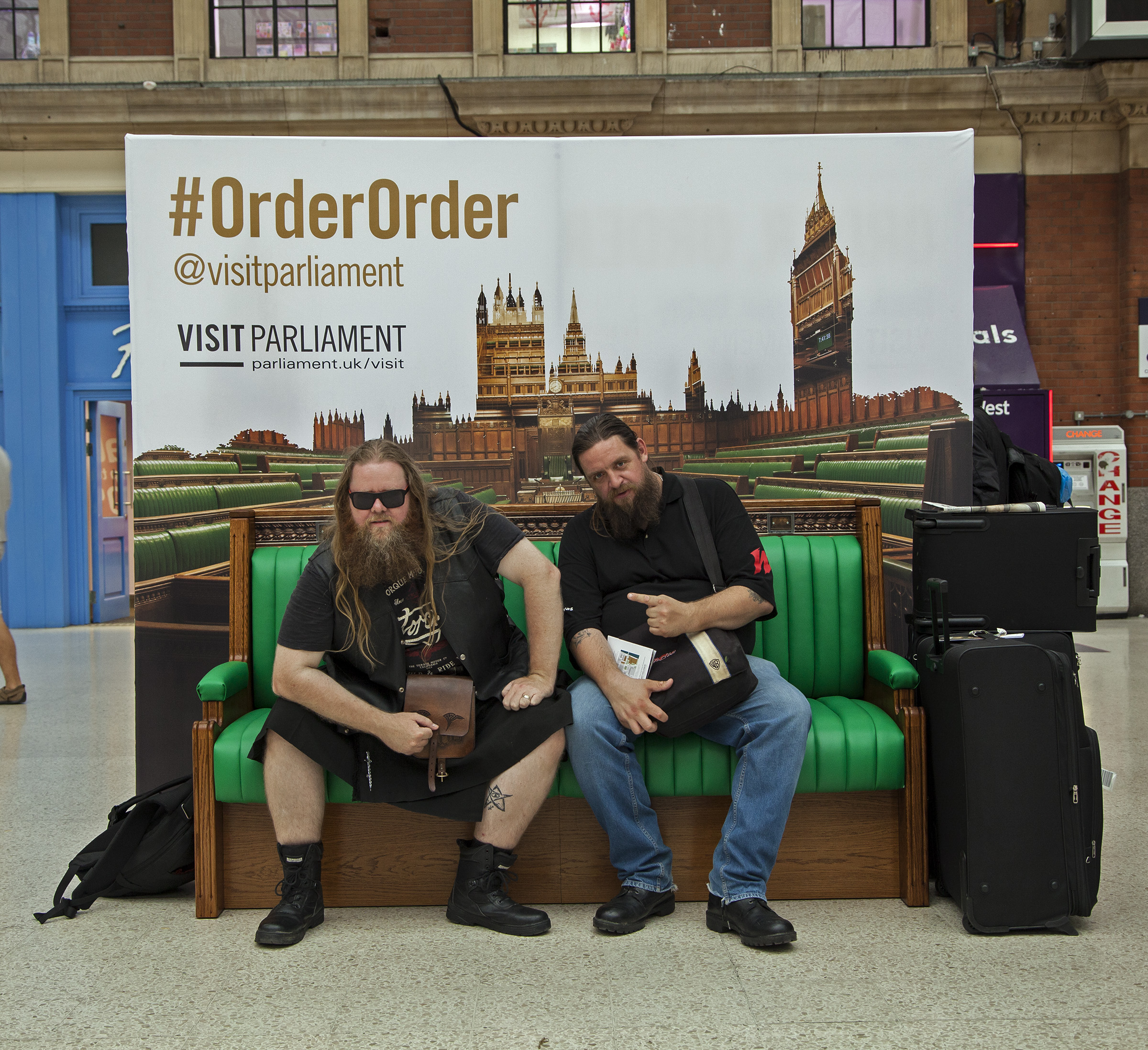 PR campaign gave commuters and visitors to London the opportunity to sit on a replica House of Commons green bench at Victoria Station