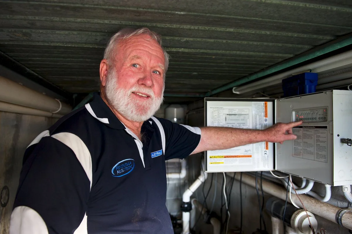 Peninsula Pool Techs - Mt Martha Pool Maintenance 488.jpg