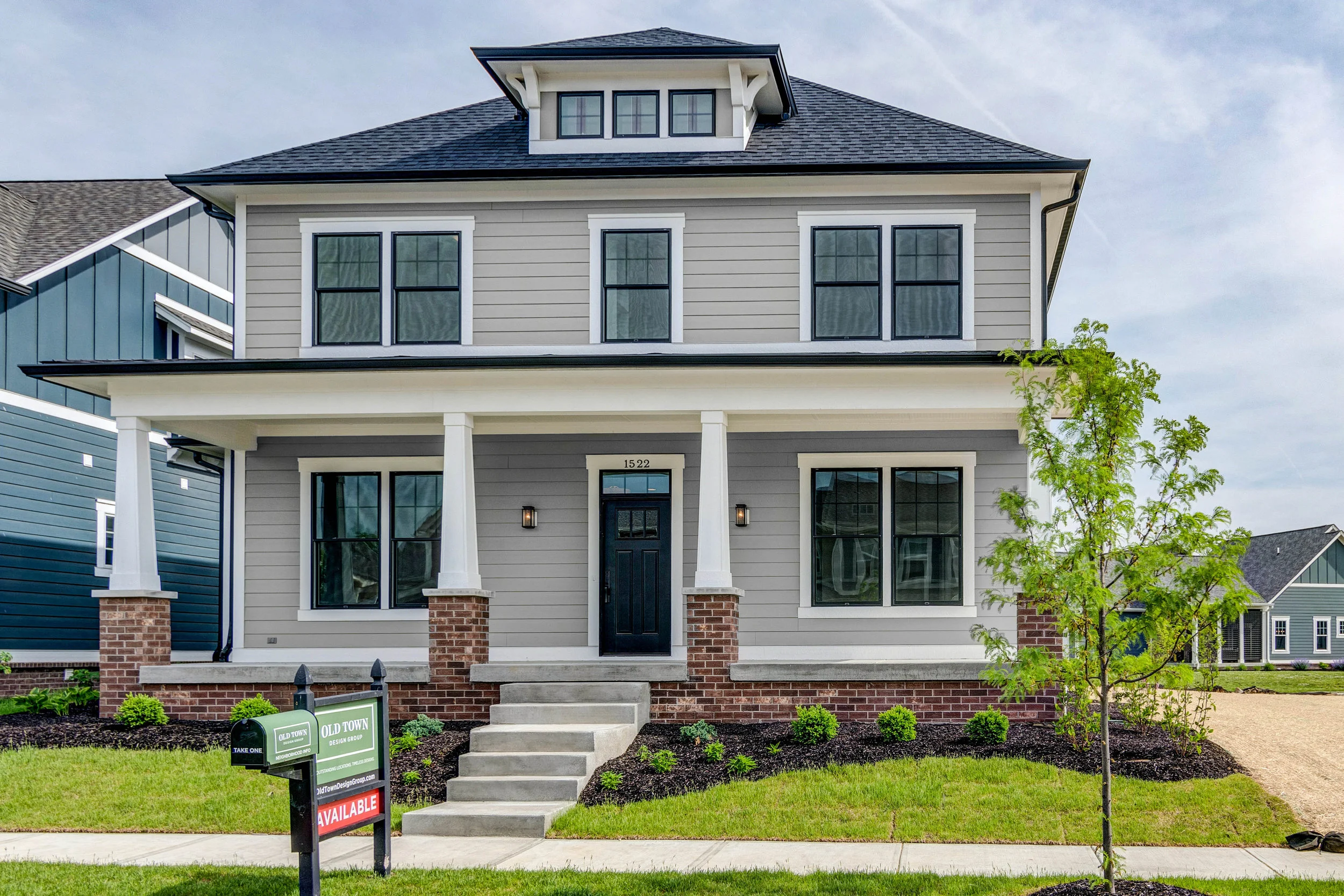 01 1522 Evenstar Blvd-24 gray.jpg