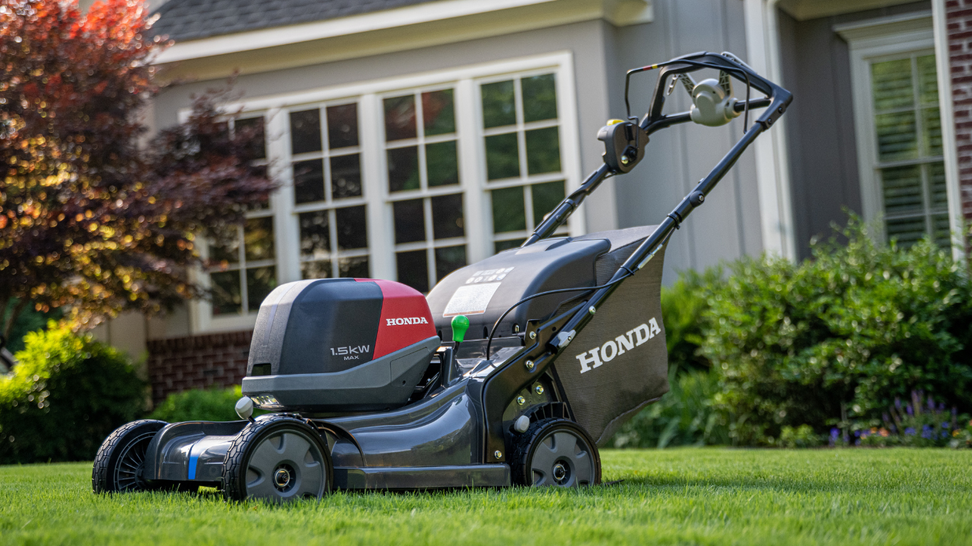 Battery-Powered Lawn Mowers from Honda: Why More Buyers Are Making the Switch