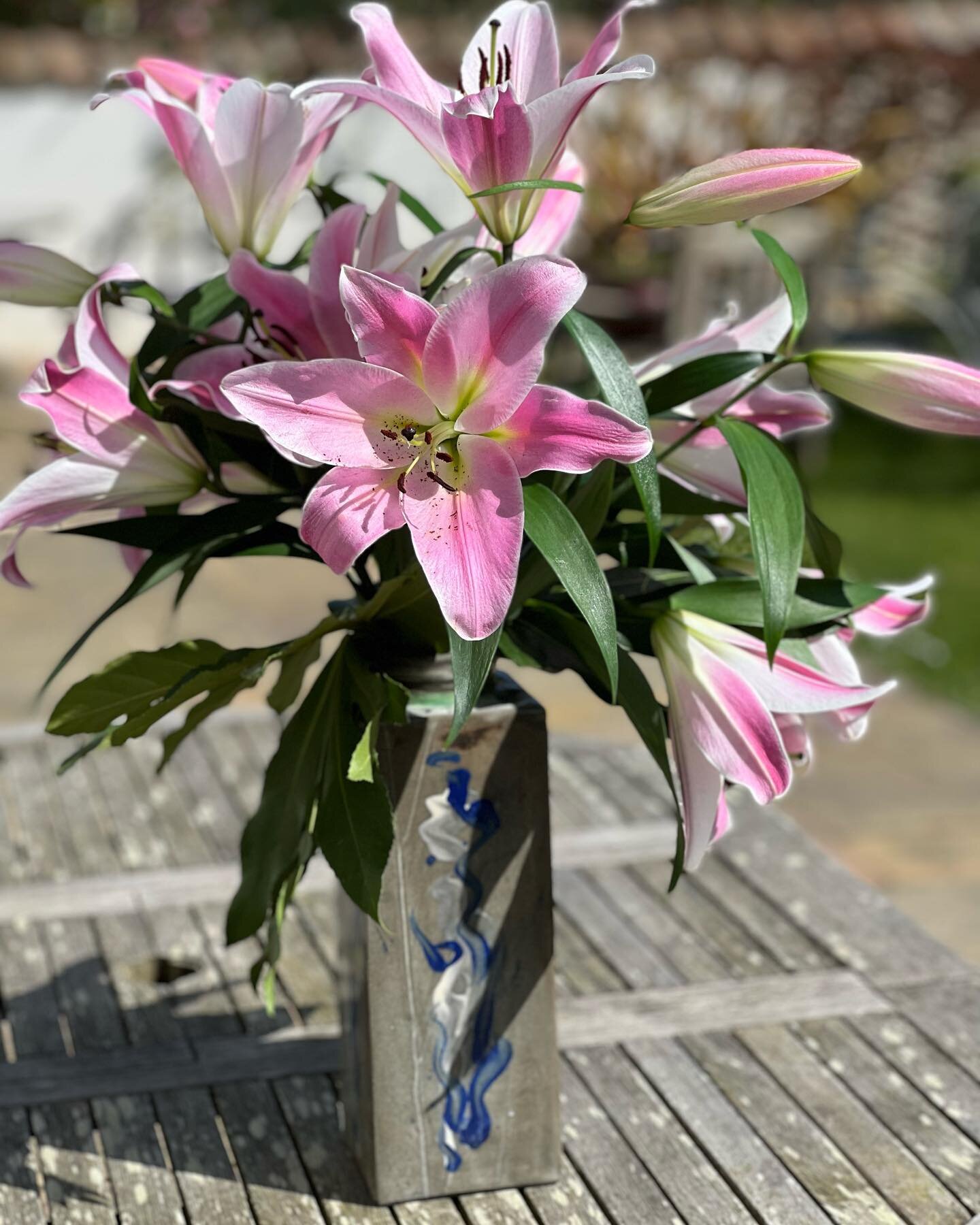 Mother&rsquo;s Day lilies still going strong. Scroll for glaze detail on slab pot and notice the thrown top. Happy with this one! #lilies #slabpots #handbuilt  #jerseyartists #spring