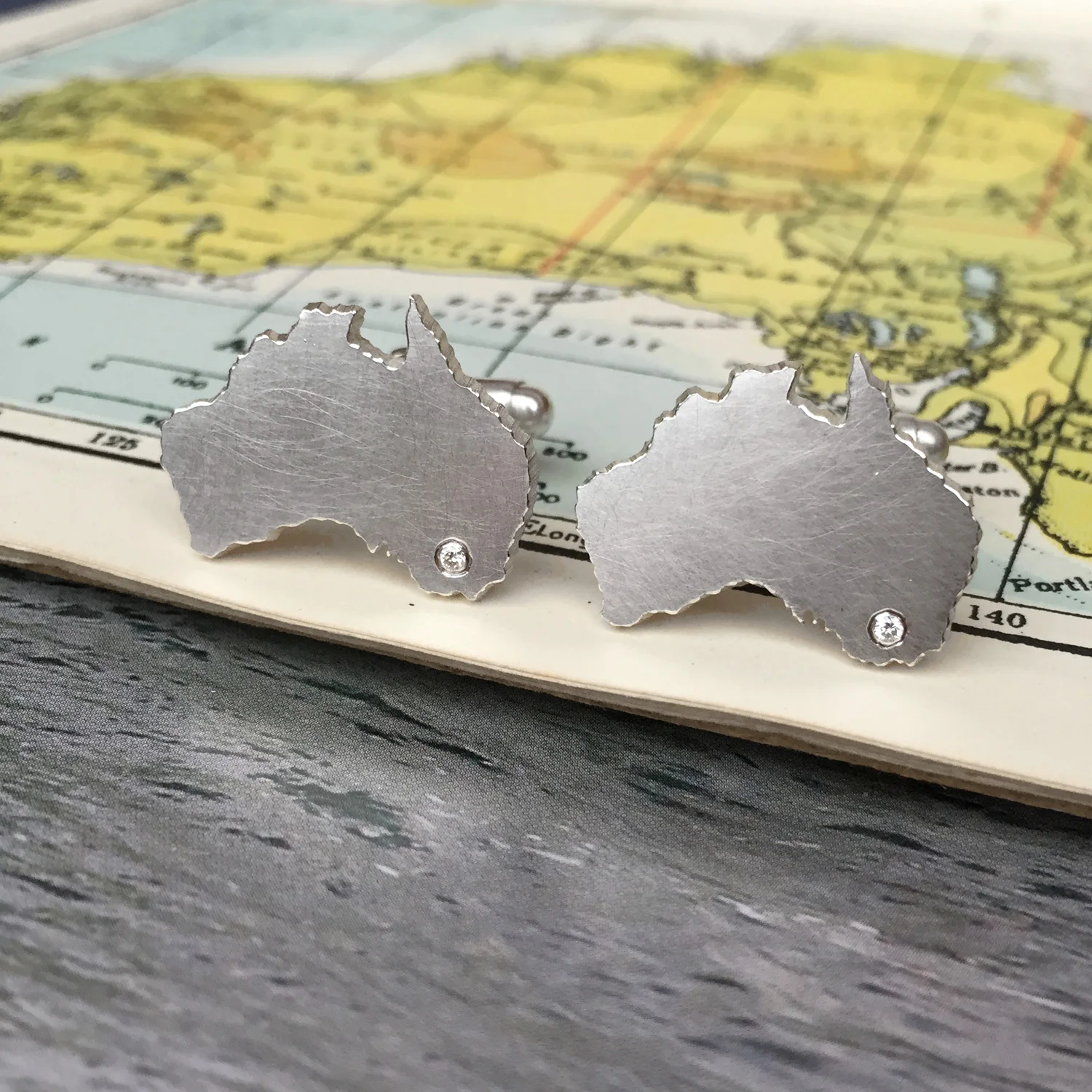 HannahLouiseLamb-diamond-australia-cufflinks.jpg