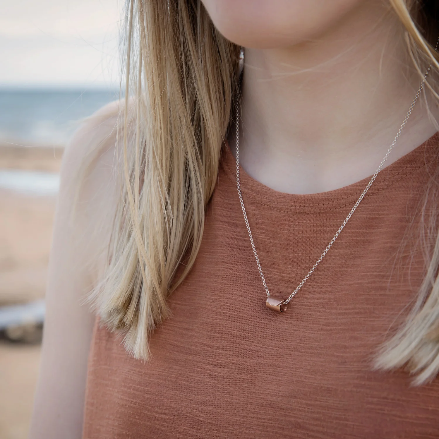 HannahLouiseLamb-Rose-gold-rolled-wave-pendant.jpg