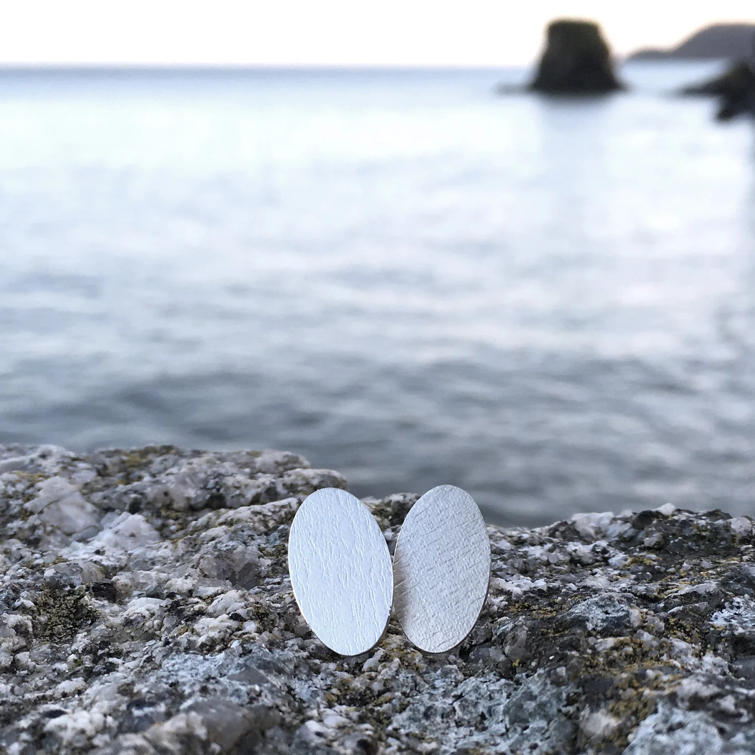 HannahLouiseLamb-oval-driftwood-studs.jpg