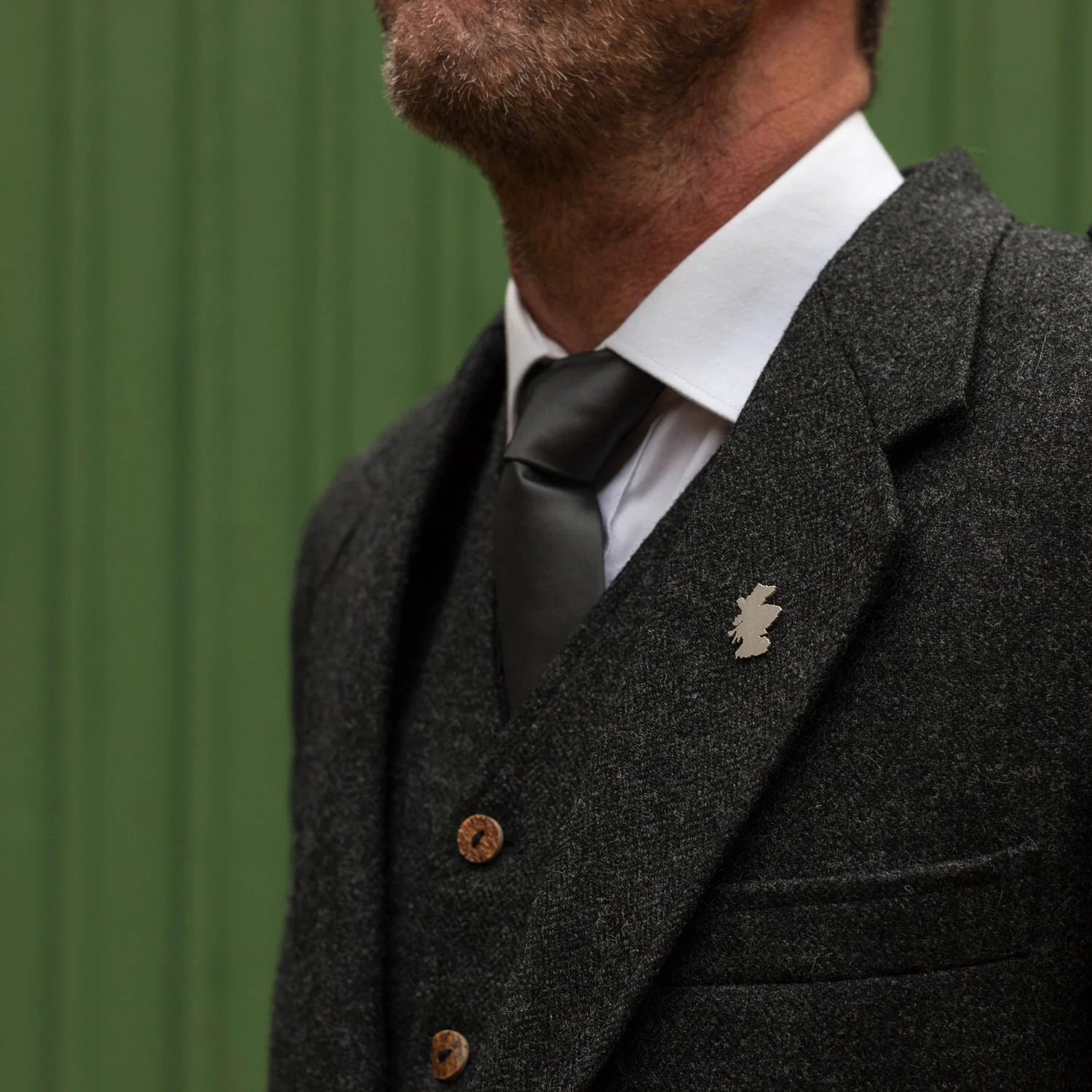 HannahLouiseLamb-lapel-pin-scotland.jpg