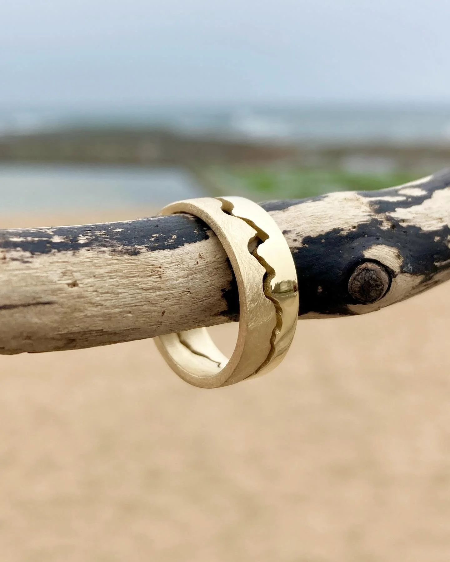 Solid Gold Isle of Arran Coastline Ring