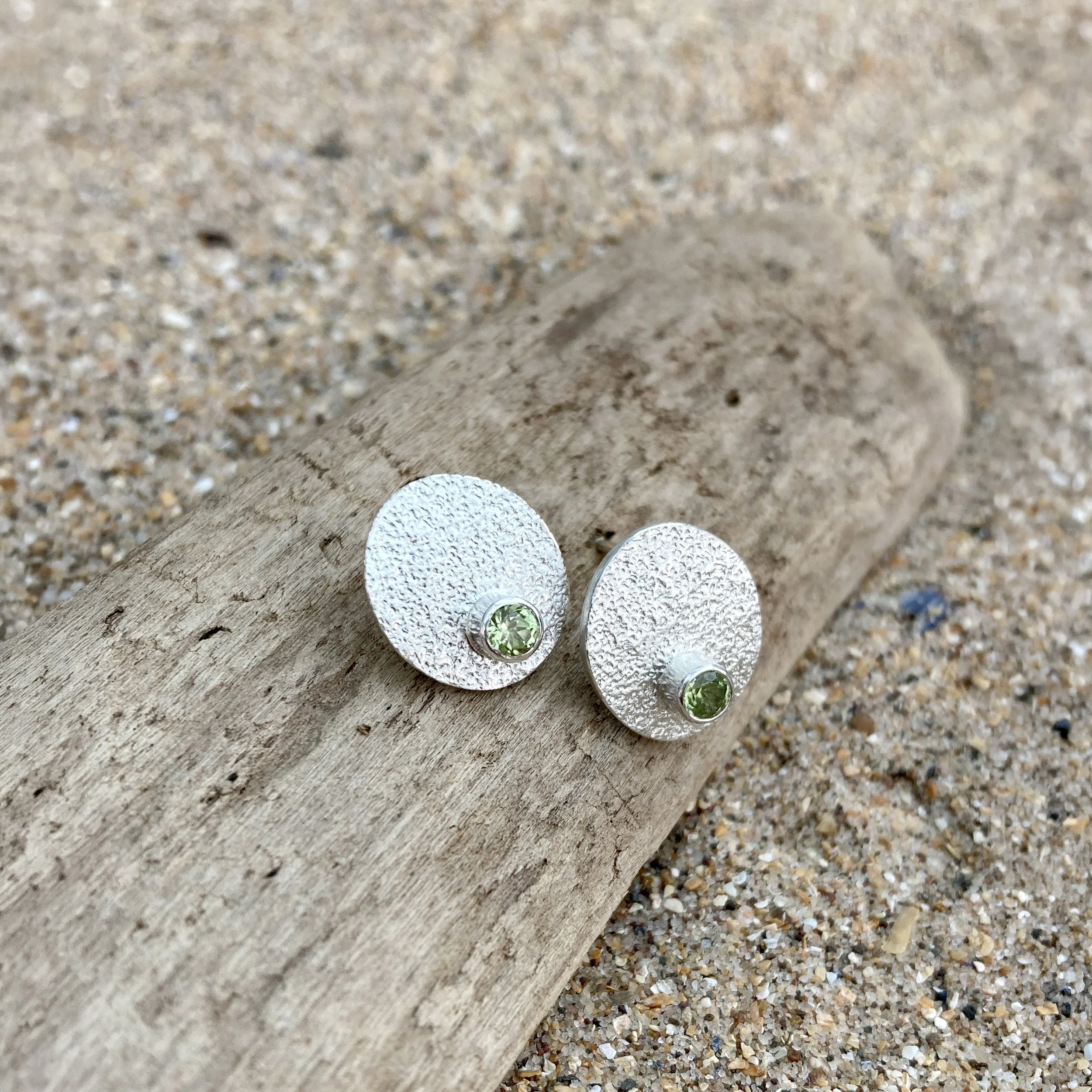 Cove Birthstone Stud Earrings 5 Peridot.JPG