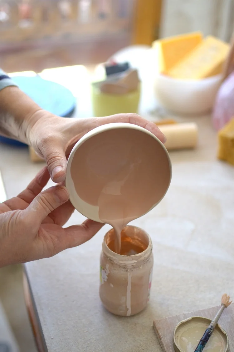 ENW céramique - Créatrice d'objets en porcelaine utiles et poétiques