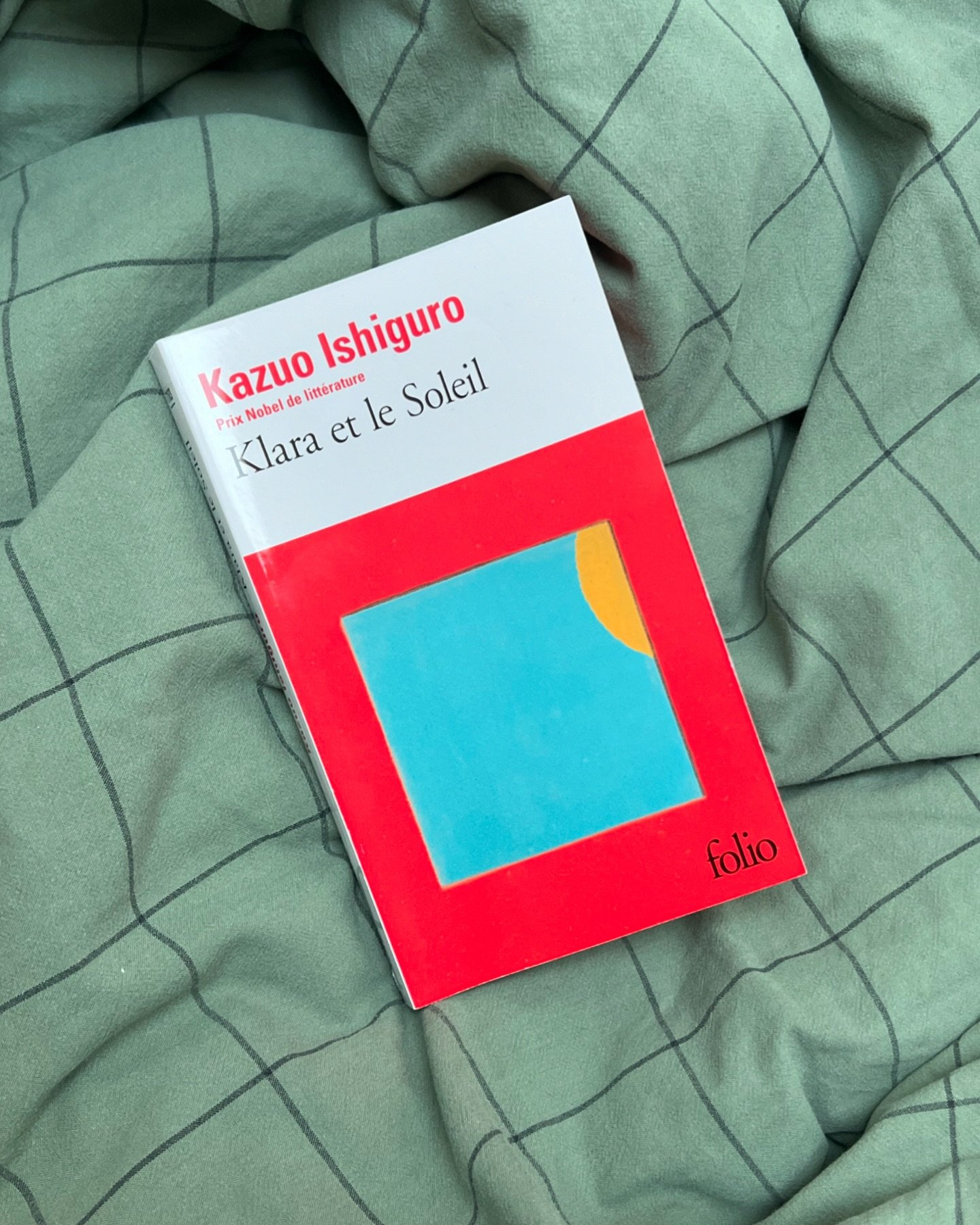 LIVRES DU MOIS - depuis que j&rsquo;ai fortement ralenti / d&eacute;connect&eacute; des r&eacute;seaux sociaux, cela m&rsquo;a permis de me remettre activement &agrave; la lecture 📚💪
.
Aucun doute : je dors mieux et j&rsquo;ai plus de cr&eacute;ati
