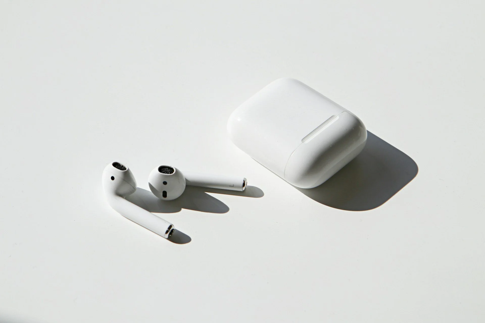 Apple air pods with case