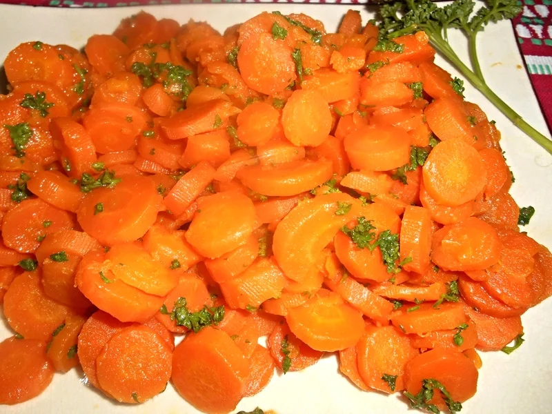 Carottes Vichy (plat végétalien)