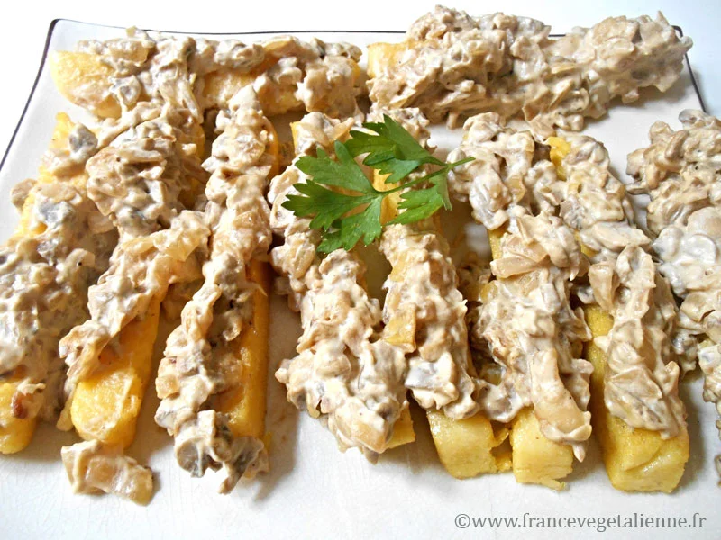 Polenta à la crème de champignons (végétalien, vegan)