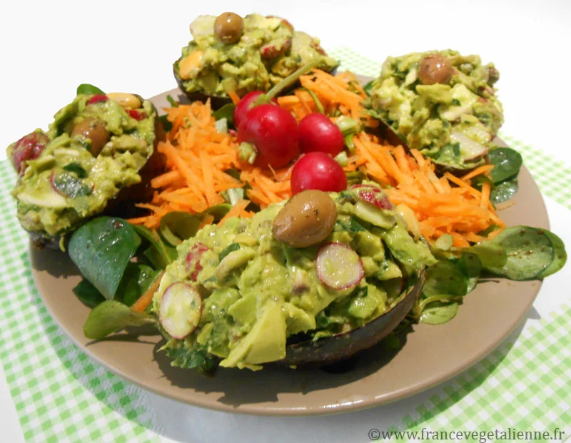 Avocat surprise (végétalien, vegan)