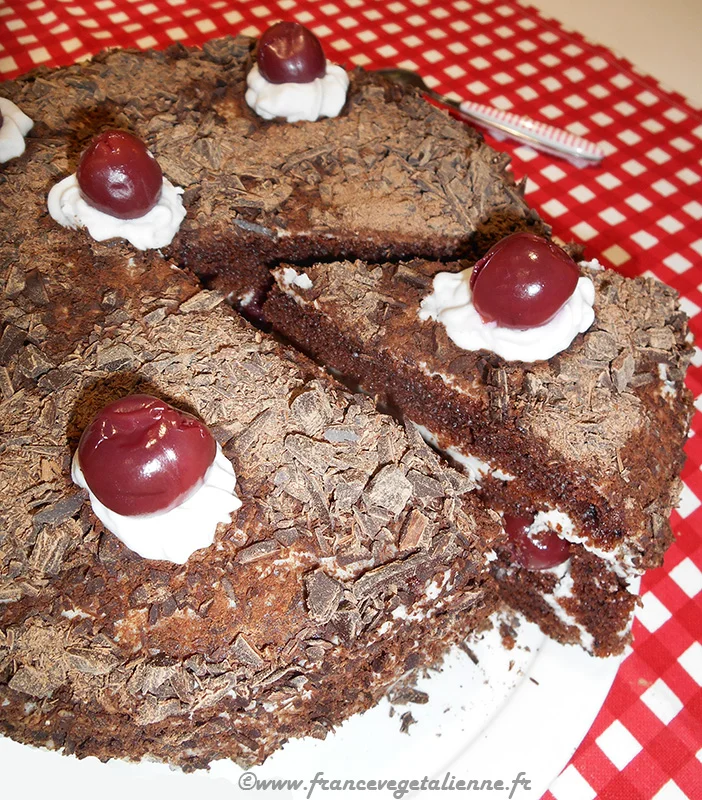 Forêt noire (sans oeuf, sans lait)
