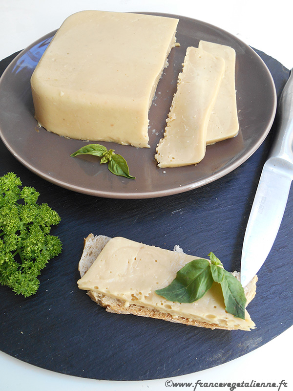 Fromage végane en tranches