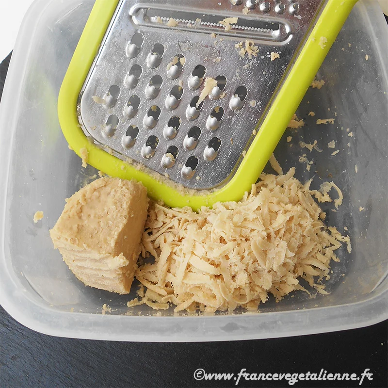 Fromage végétal à râper