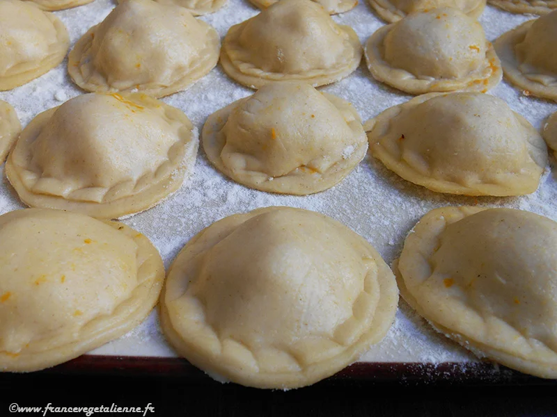 Ravioles-à-la-courge-vegan.jpg