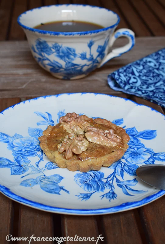 Tartelette-aux-noix-recette-végane.jpg