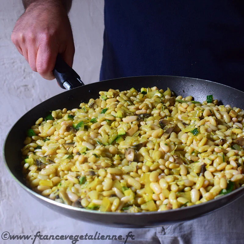 Poêlée-de-flageolets-aux-légumes-2-recette-végane-i.jpg