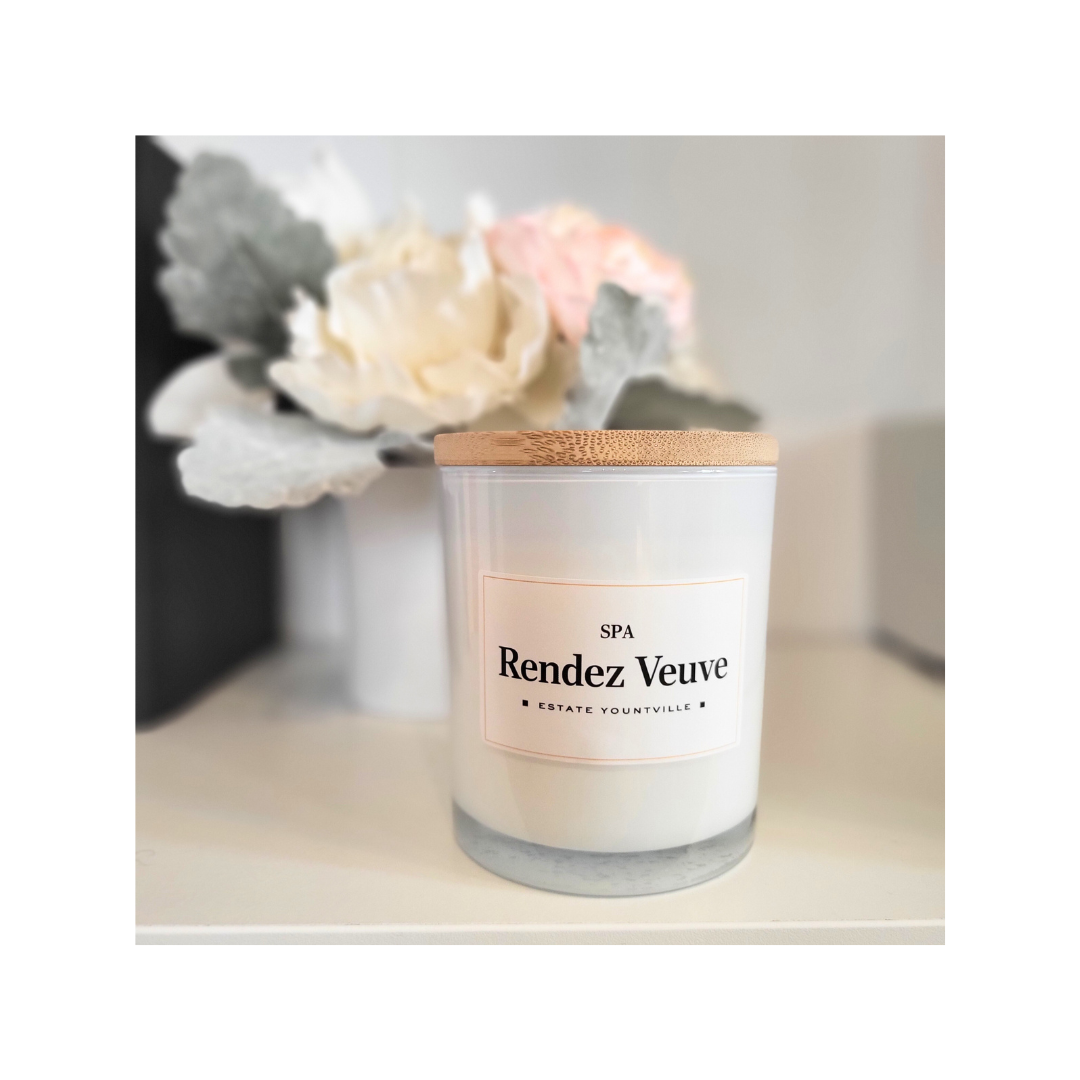 custom logo candles / retail shop