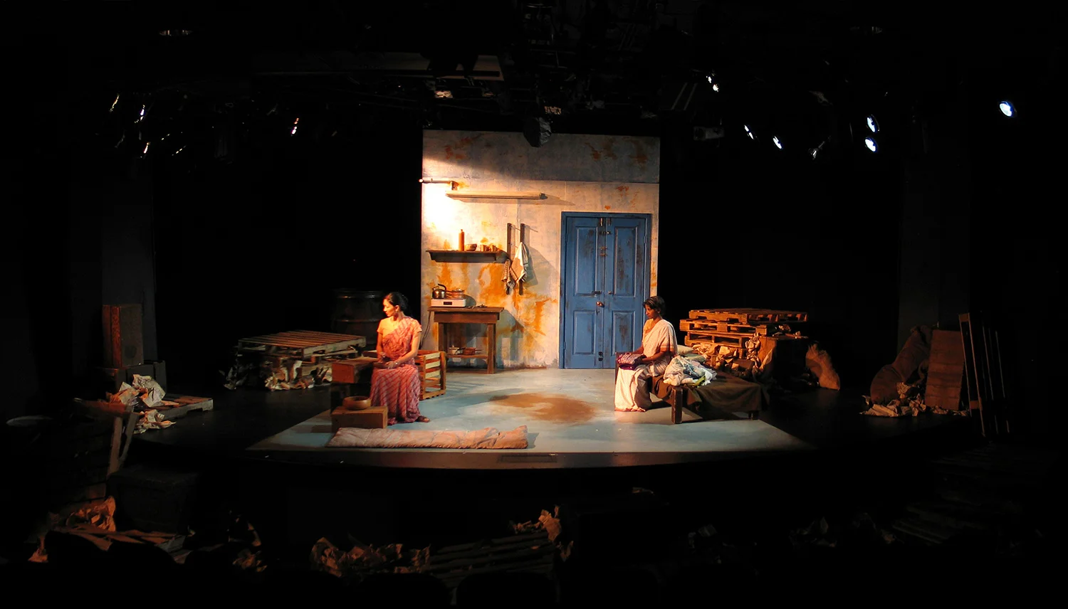 HARVEST by Manjula Padmanabhan Ethnic Cultural Theatre – Seattle, WA Director : Lydia Fort Sets: Czerton Lim Lights : Jeremy Winchester Costumes: Katie Goodman
