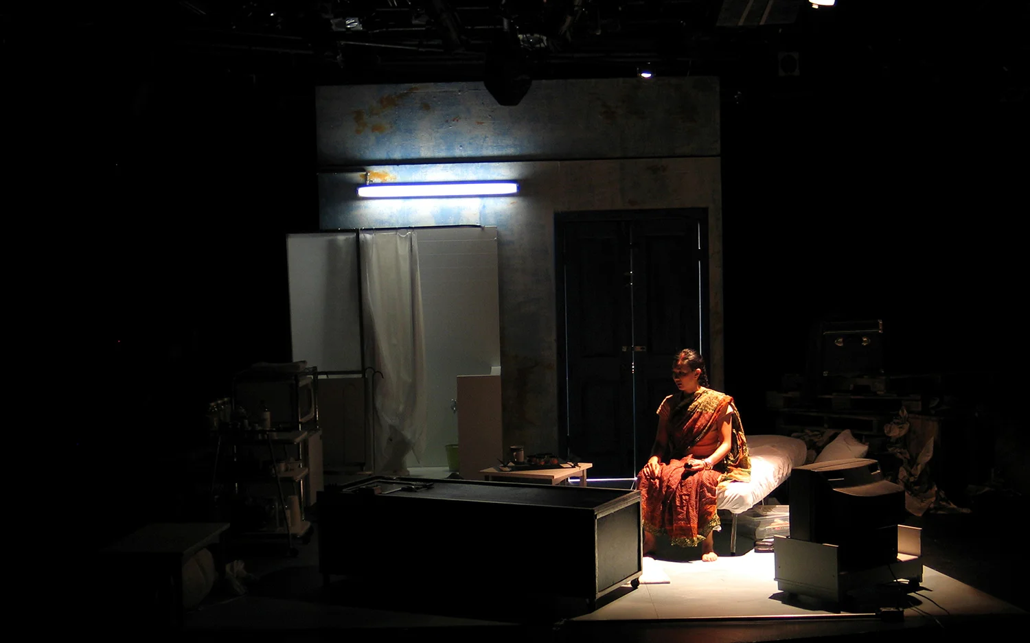 HARVEST by Manjula Padmanabhan Ethnic Cultural Theatre – Seattle, WA Director : Lydia Fort Sets: Czerton Lim Lights : Jeremy Winchester Costumes: Katie Goodman