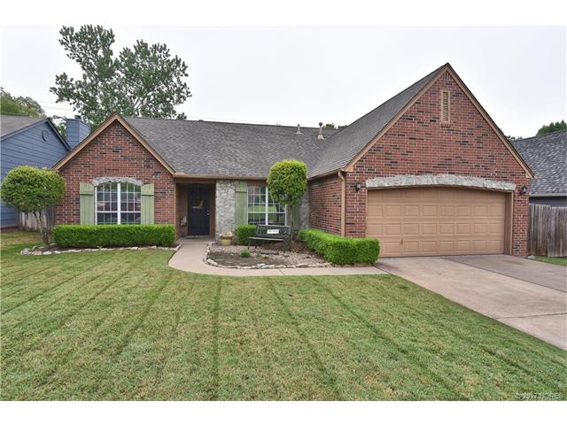 "We thoroughly enjoyed working with Amy and her team throughout our first home buying process. Buying a home is such a personal experience and journey and we are so glad we made the choice to go with her team, as they provided us with the support we needed, were attentive and endlessly worked to make sure we got the best home for our family. We will be recommending her and her team to anyone looking to buy or sell a house." -Eric + Carol B. 