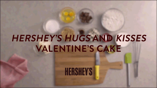 Valentines-Day-Cake.gif