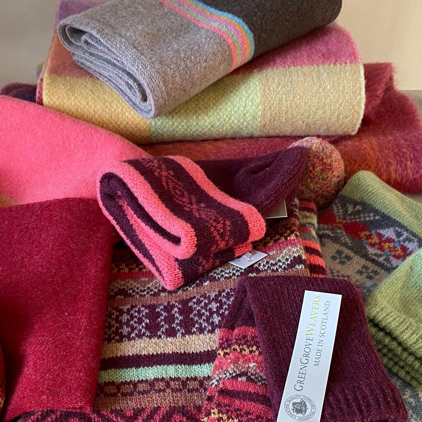 Having #fun playing around with colour groups @greengroveweavers for @scotlandstradefair this weekend! Call in to stand D67 to see the new collection! #merinolambswool #mohair #britishwool #jacobwool #madeinscotland #scottishtextiles #scottradefair #