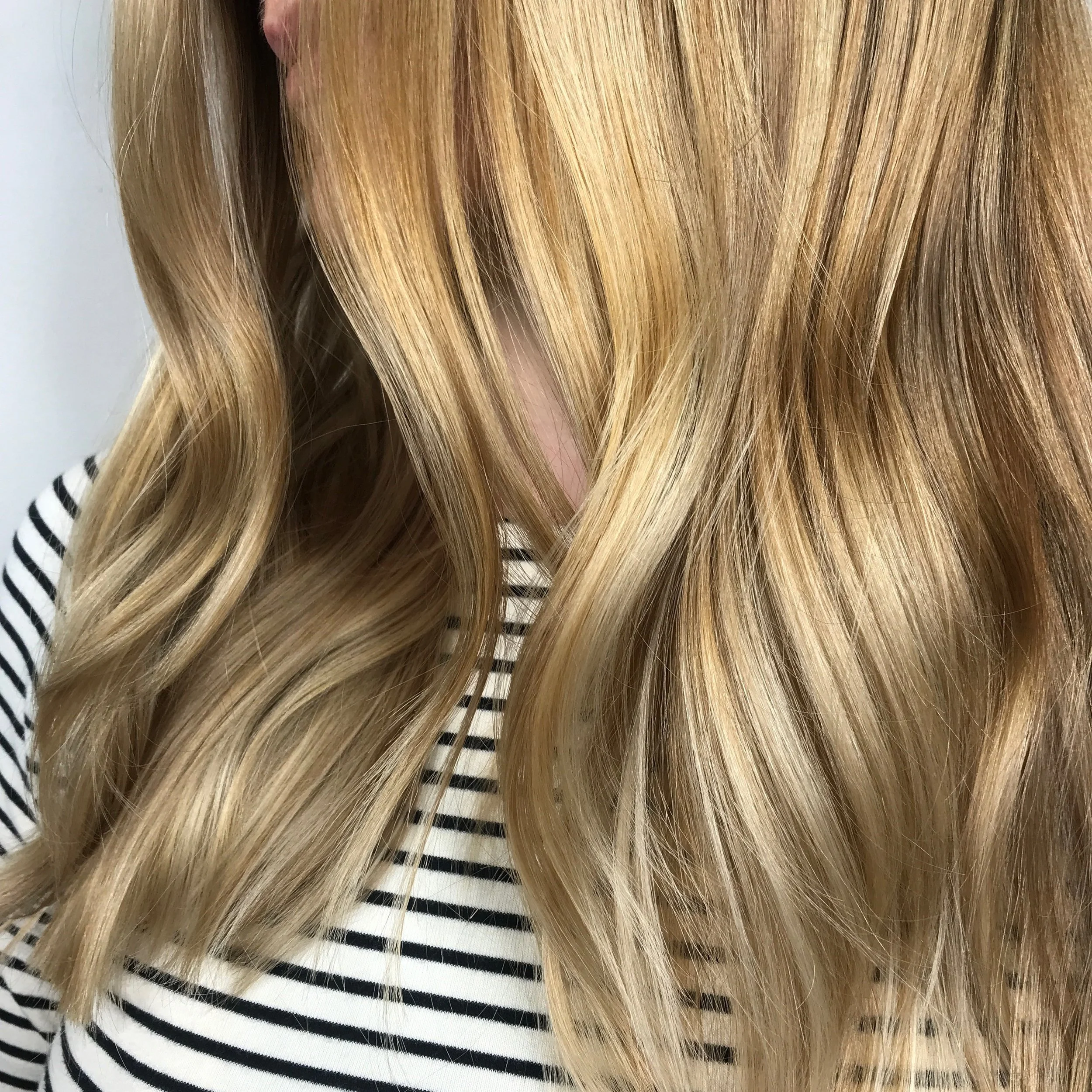 Linton + Mac_SS19 colour trends_Sarah Black_Biscuit Blonde_2.jpg