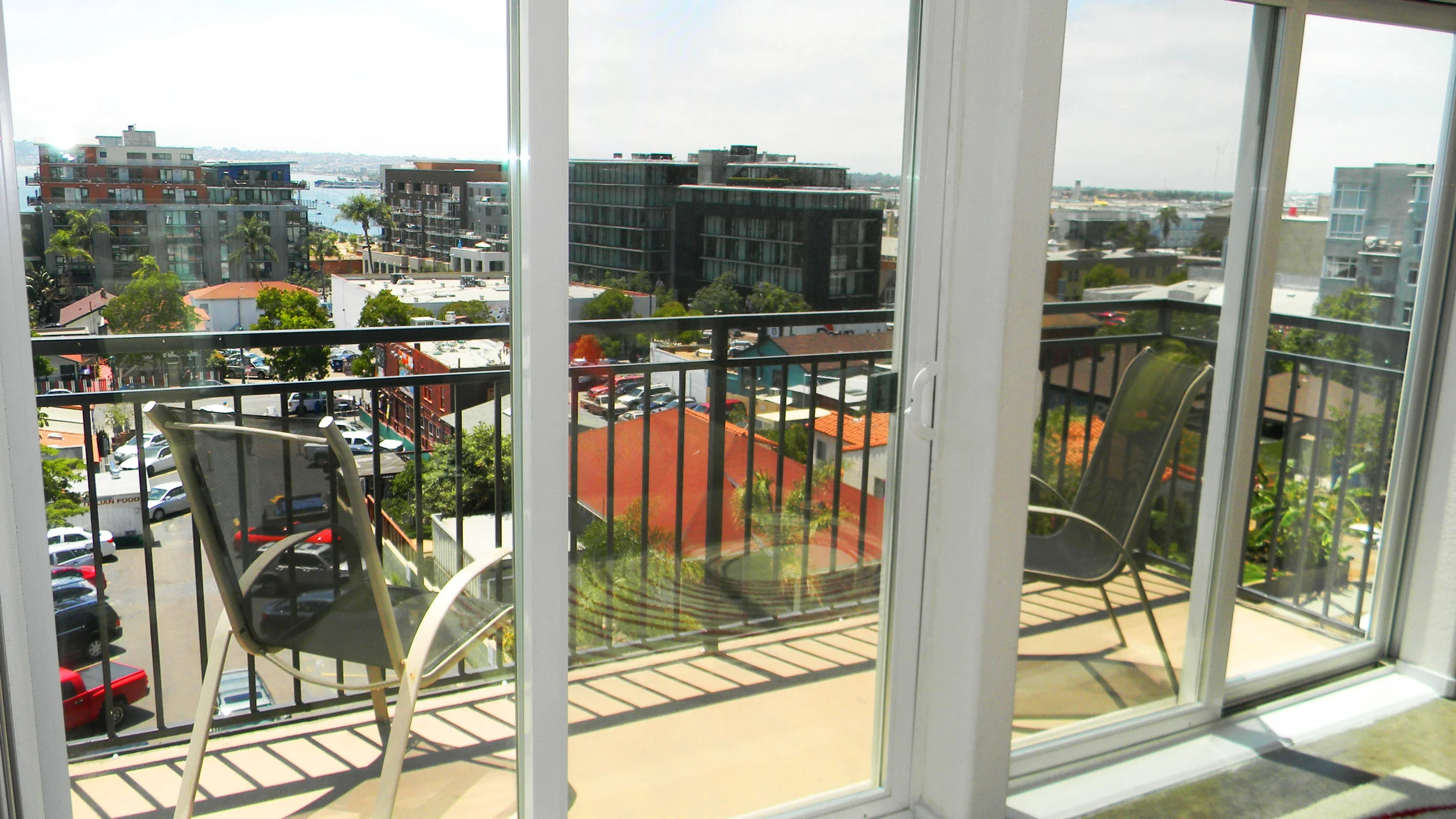 balcony3.jpg