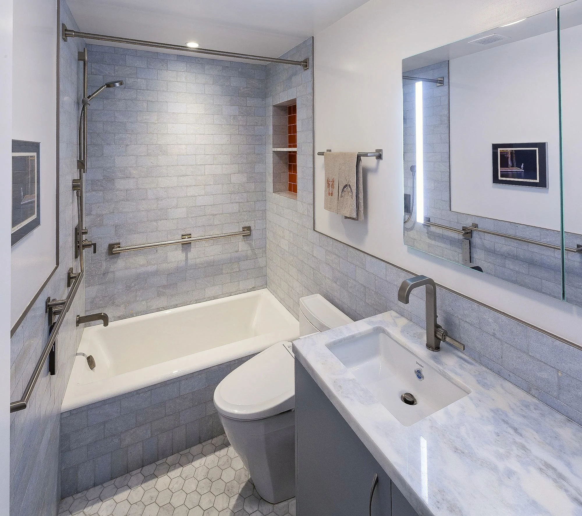 banner_1608_bath.jpg