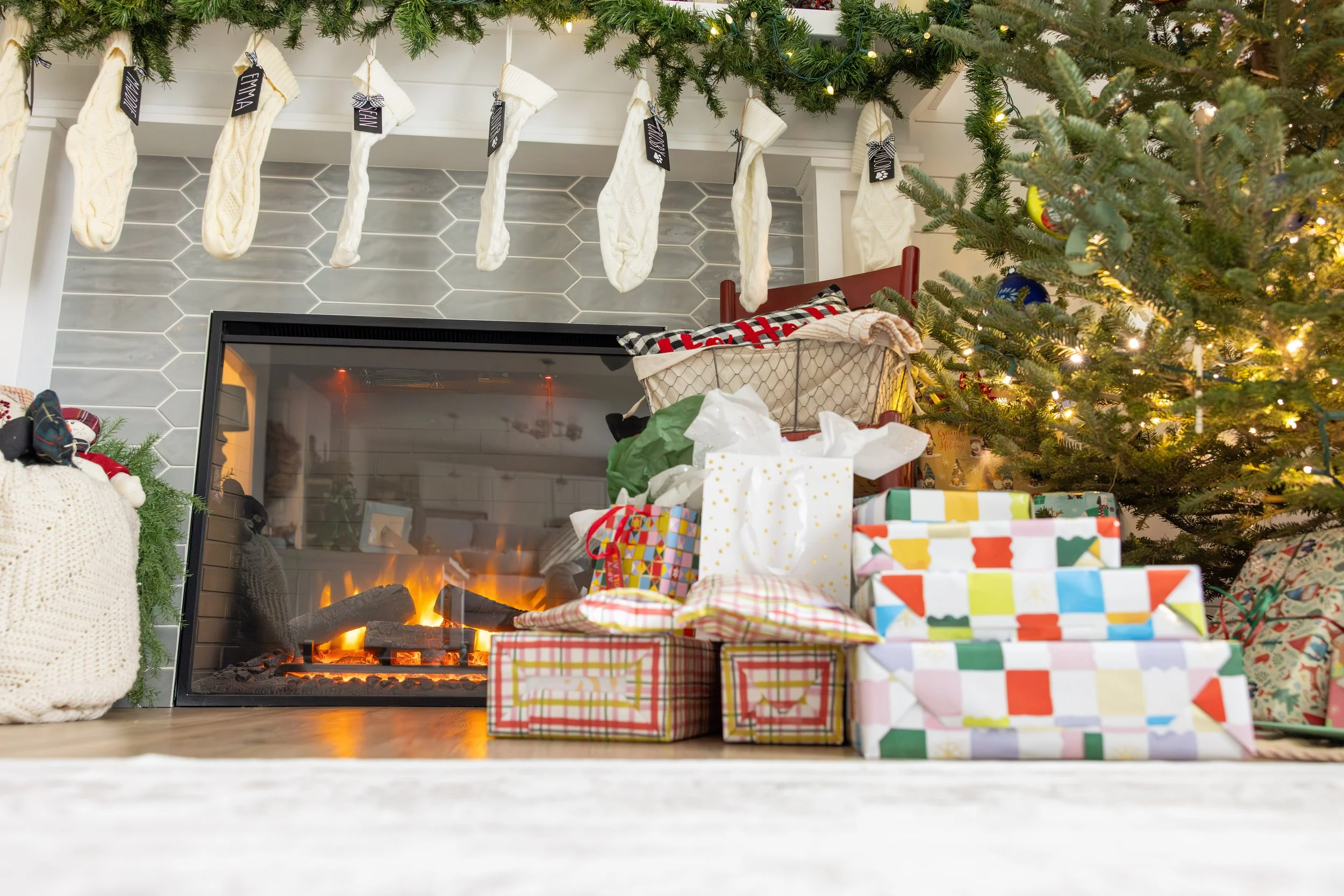 2025 - Volk Family Christmas - 0048.jpg