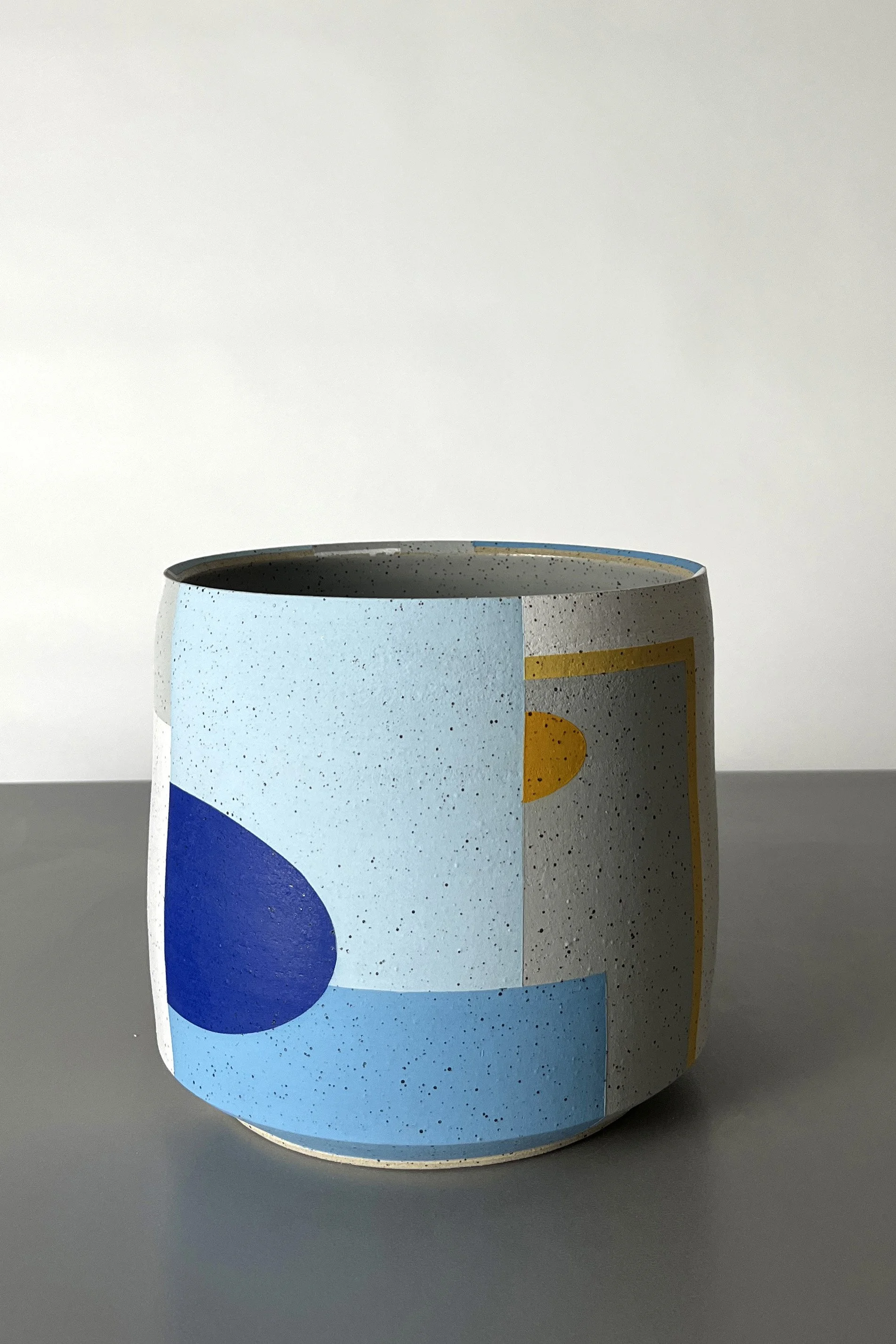 Cyind pot_6.5x7_1 copy.jpg