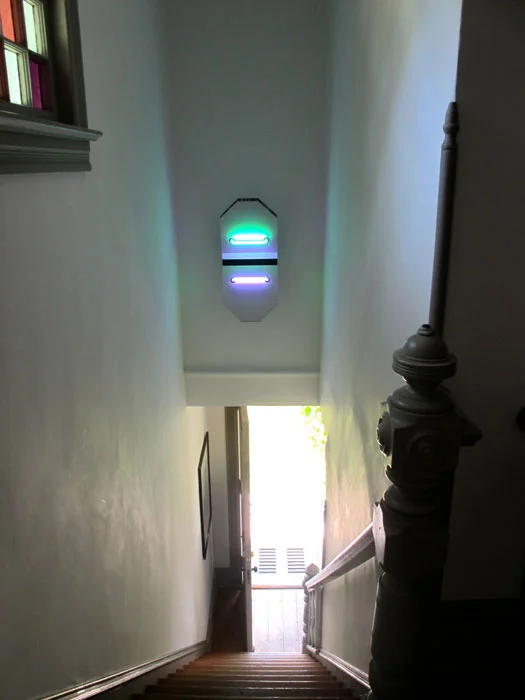 Keith Sonnier, Bodo Junction Series II, 2005, neon, paint, aluminum, 28 x 13 x 10 in