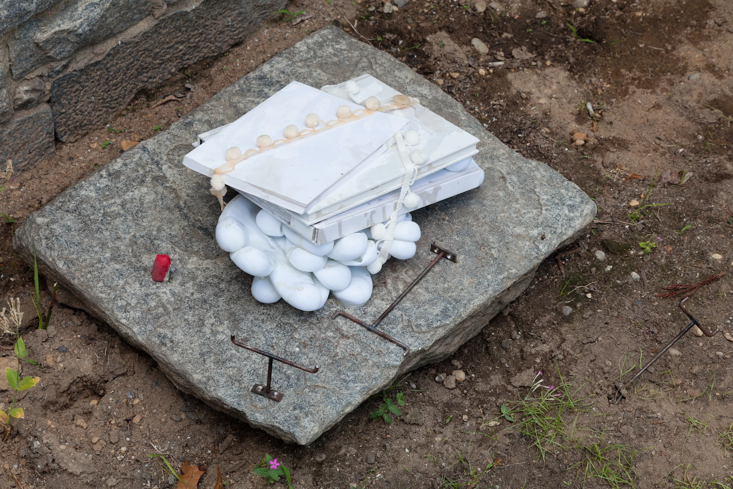 Uri Aran, Untitled (Beginning) , 2014, mixed media, 10 x 14 x 18 in