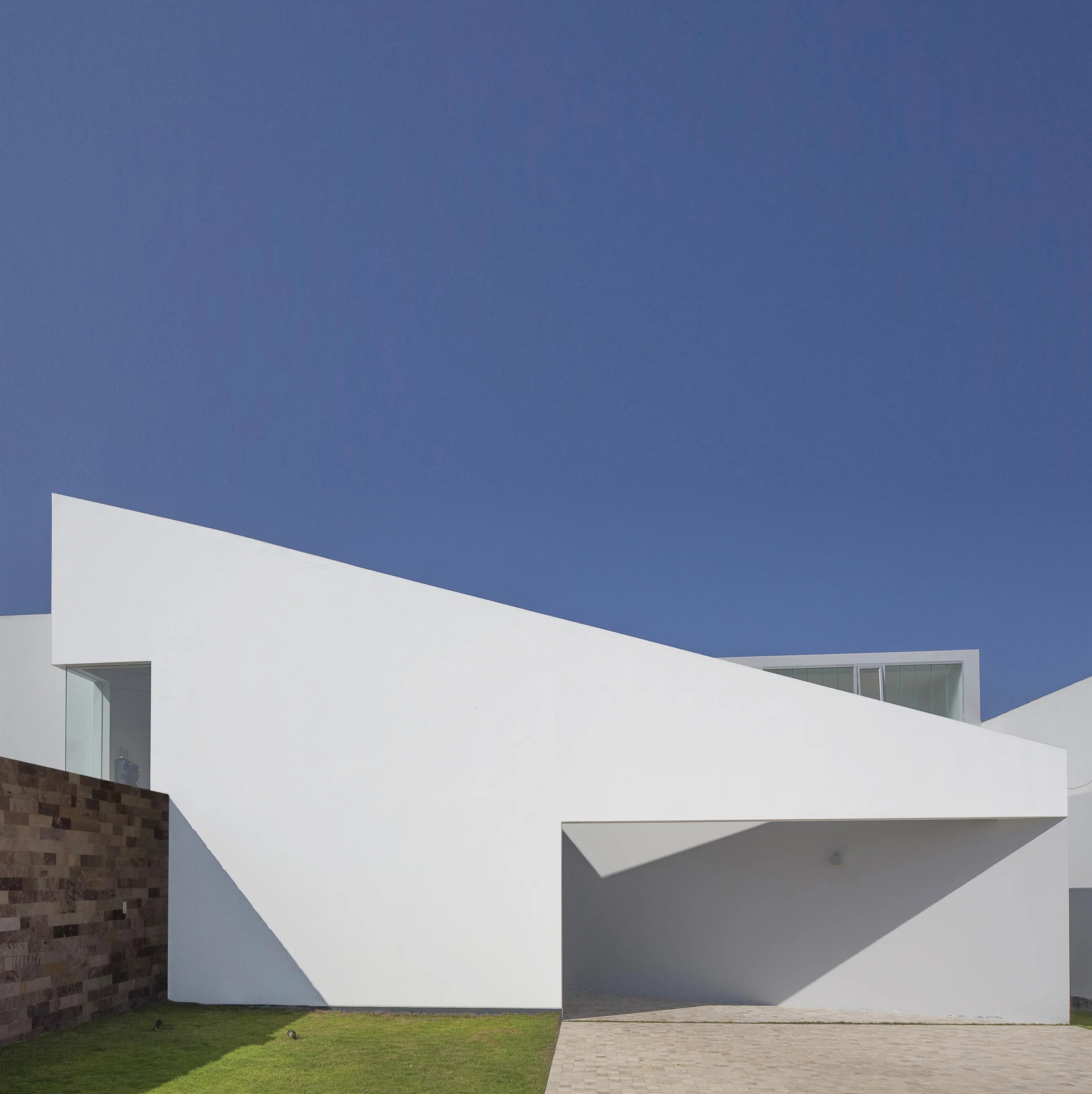 Casa Patios - Riofrio+Rodrigo architects 003 (Custom) B.jpg